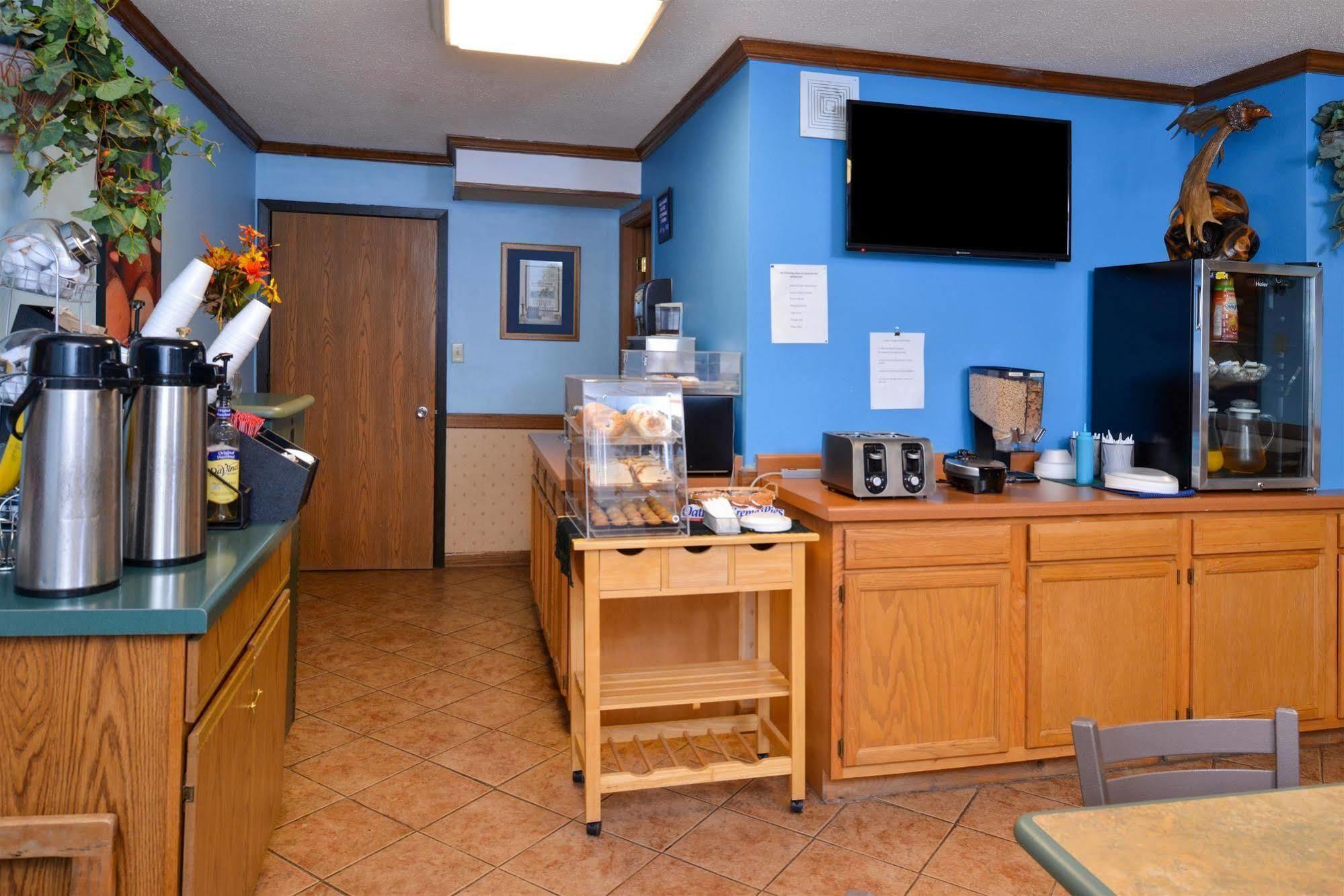 Amerivu Inn Park Falls エクステリア 写真